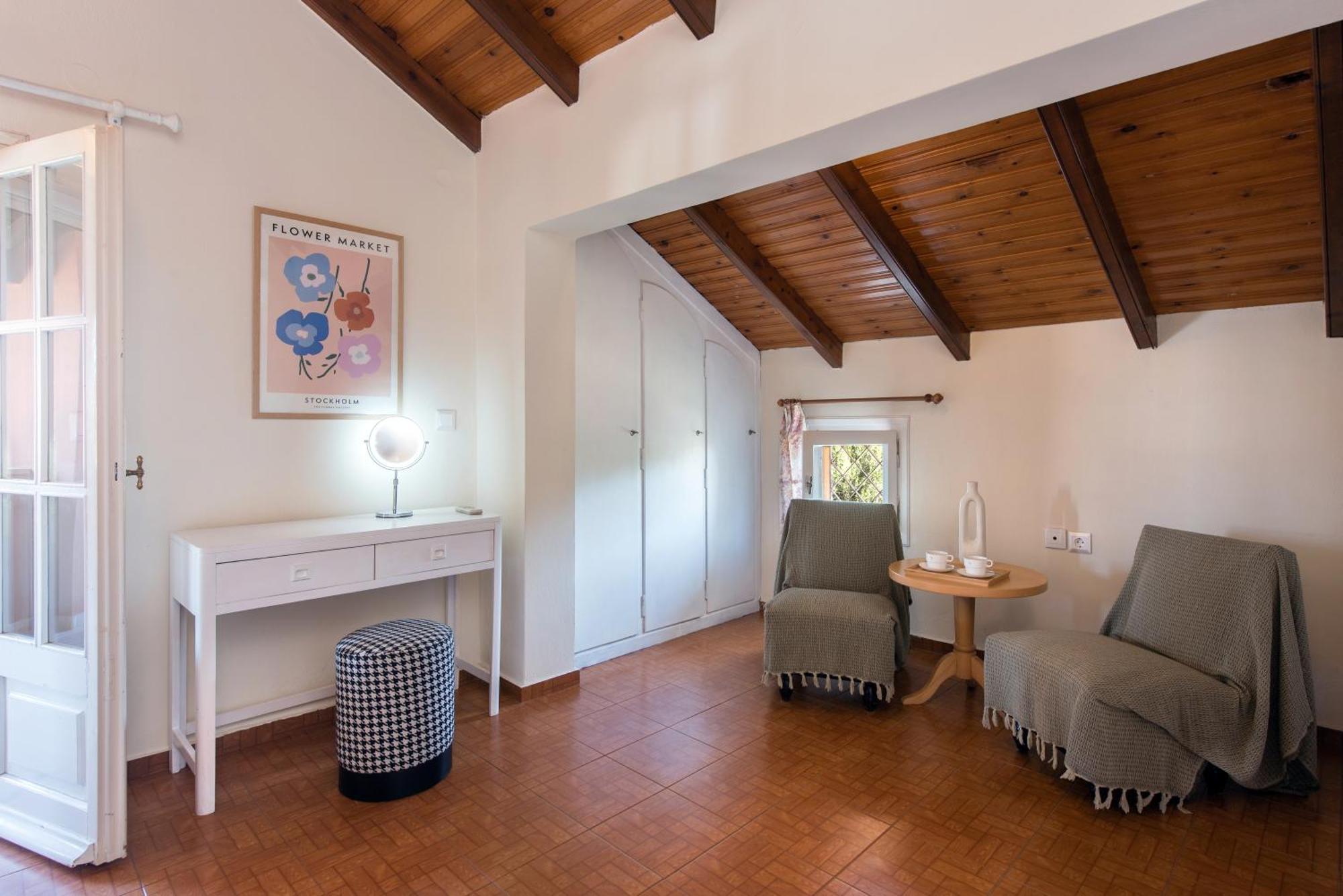 The Roof Family Apartment Alepou Exterior foto