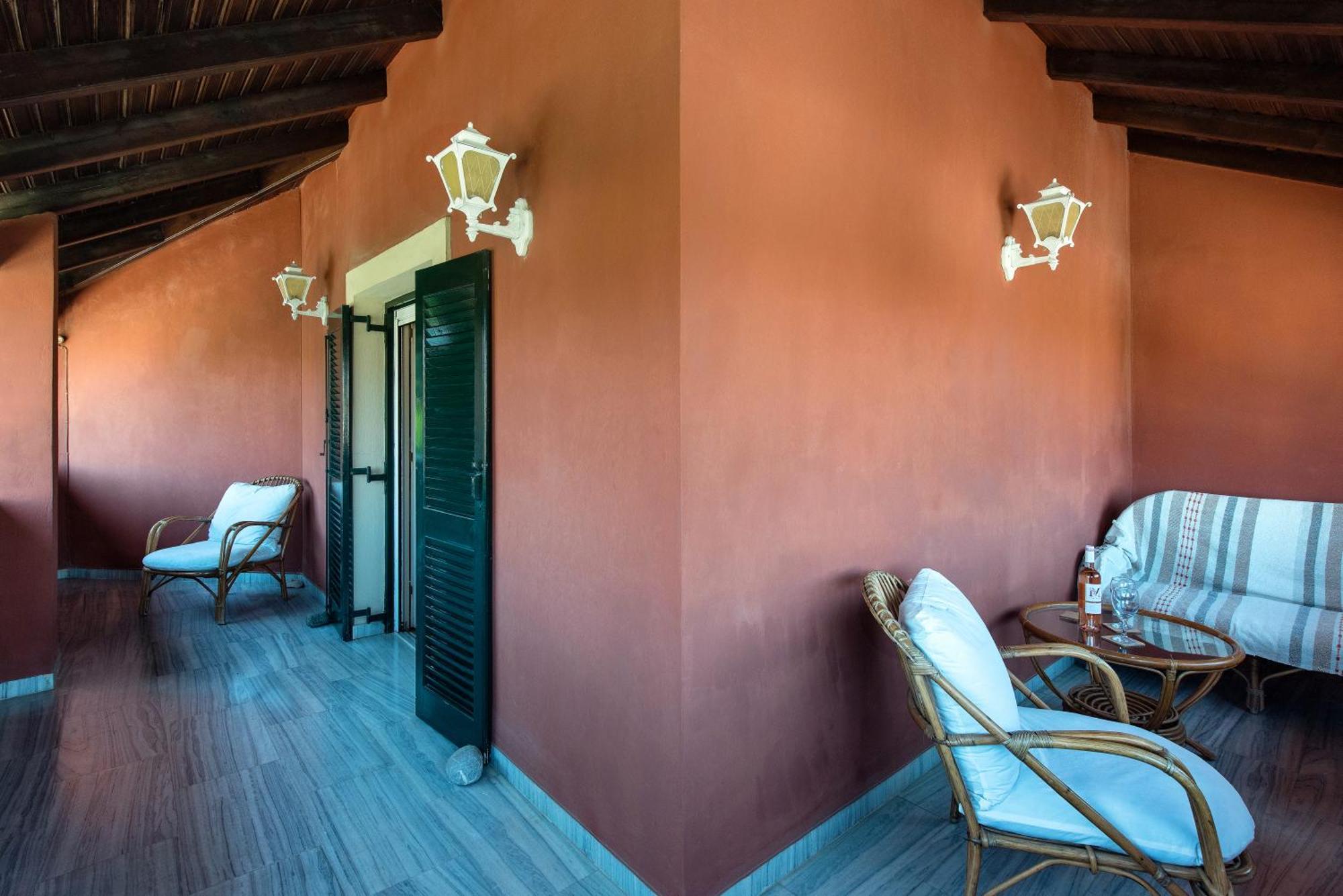 The Roof Family Apartment Alepou Exterior foto